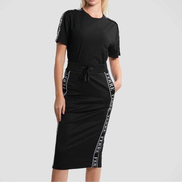 Gianfranco Ferre Ferré Embellished T-Shirt - Picture 5 of 5